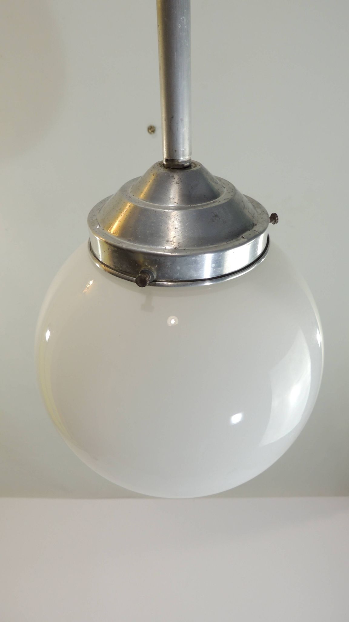 Vintage suspension in aluminum metal and opaline glass globe – Industrial design