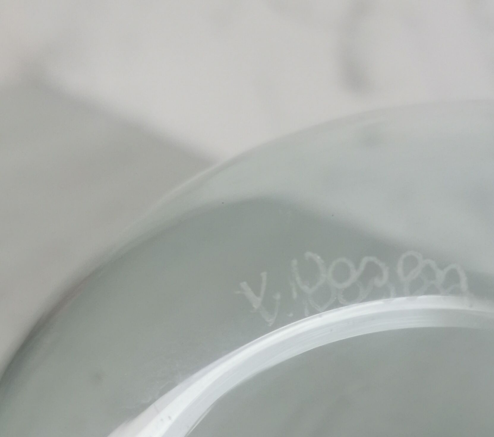 Blown glass vase dame-jeanne