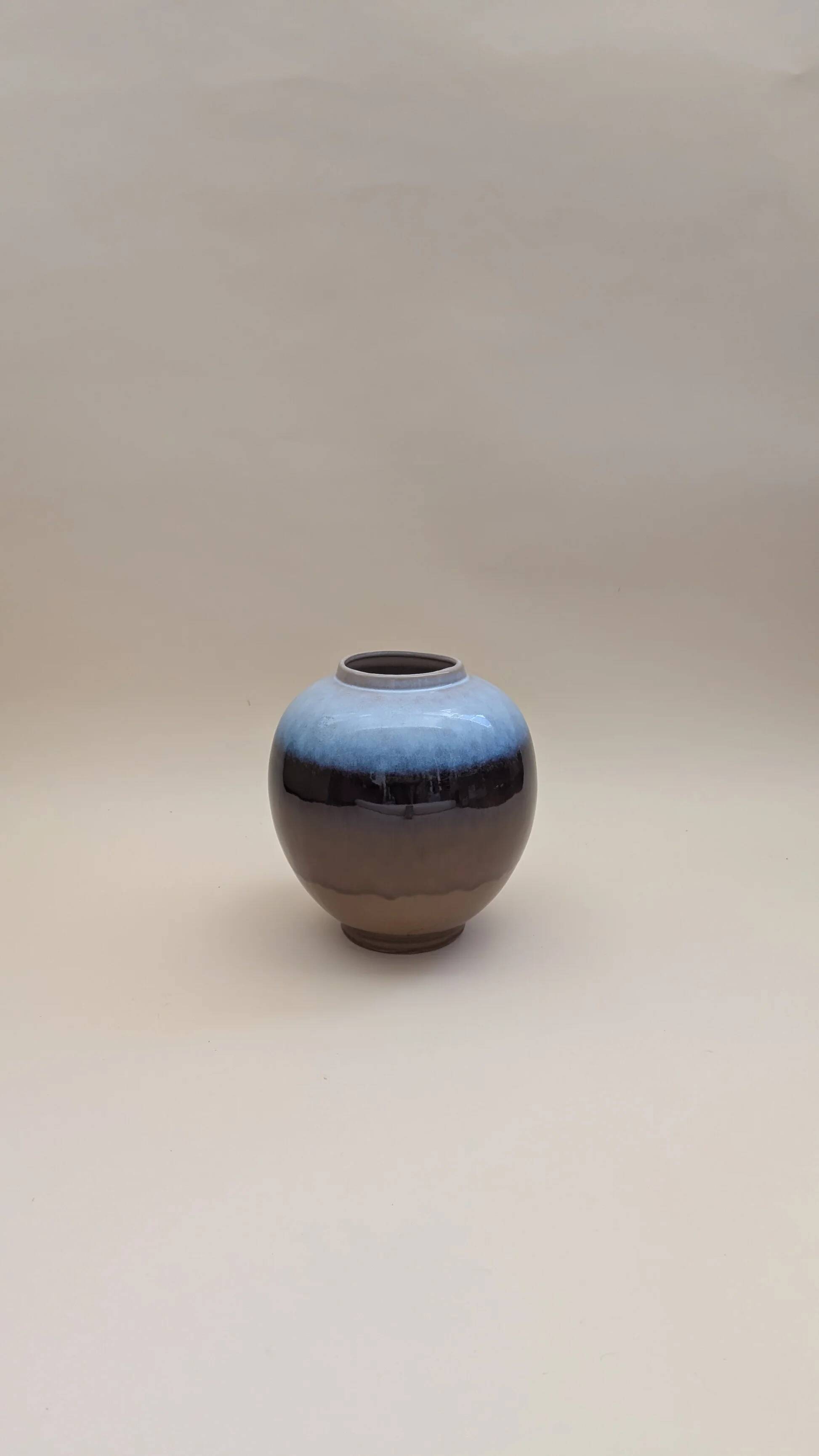 Ceramic vase