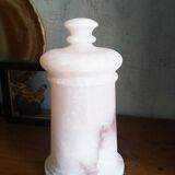 Pot en albâtre pièce d'échec