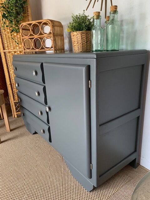 Commode vintage
