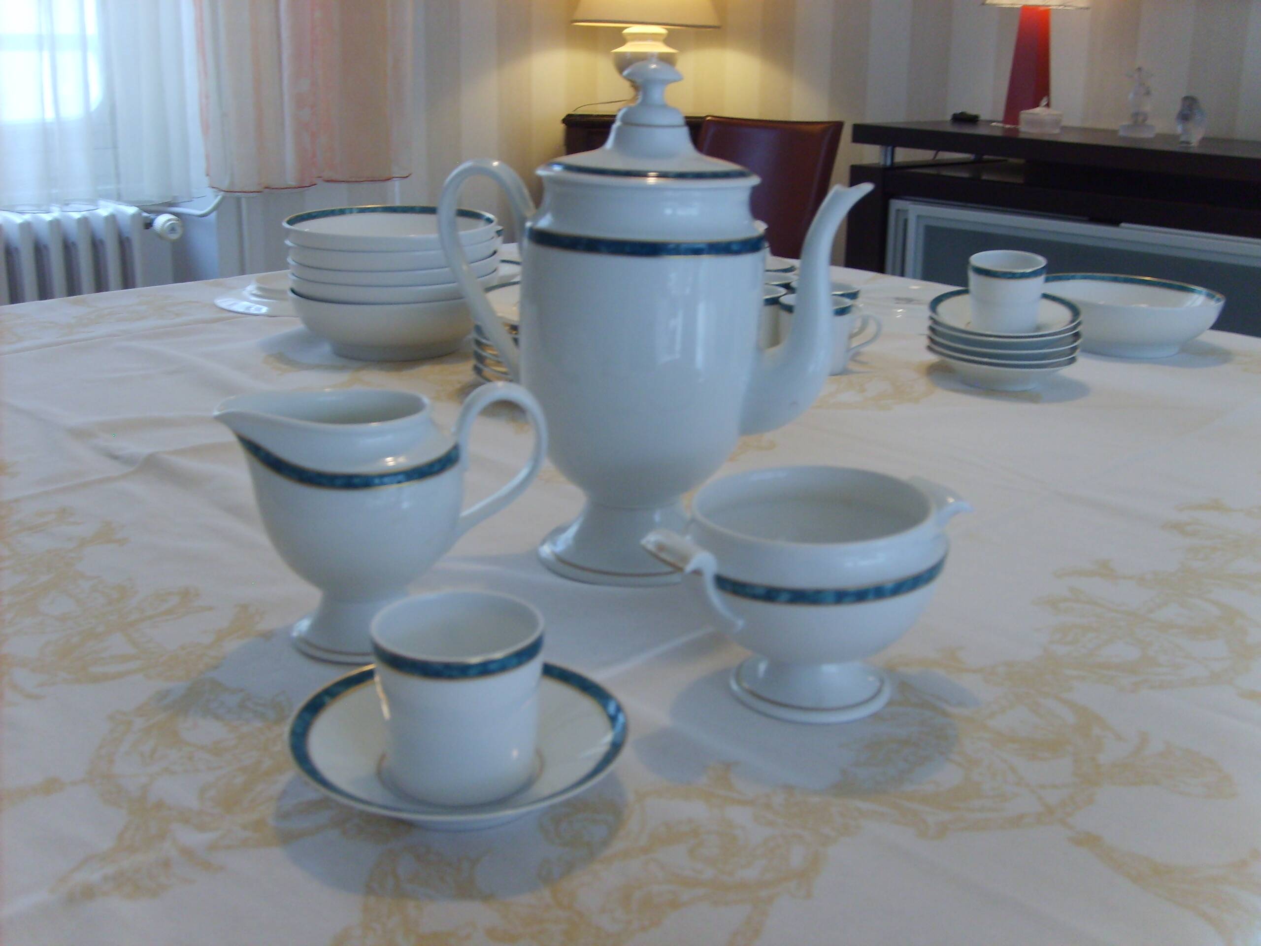 Atlantis Coffee Service 19 pieces - JL Coquet, Limoges Porcelain