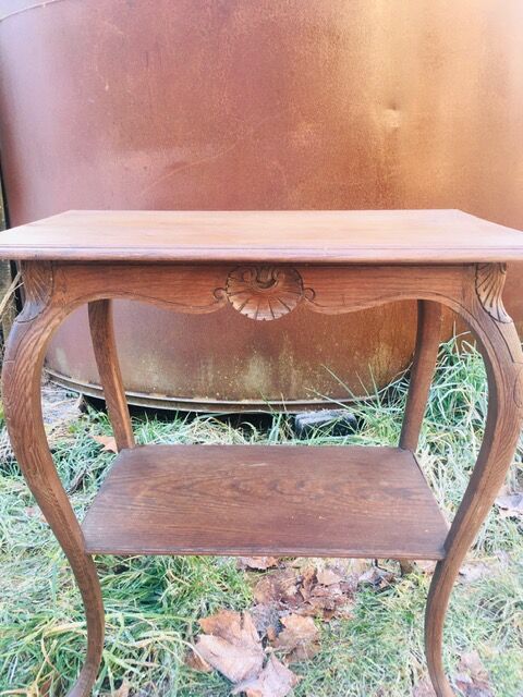 Oak side table with goat legs from the 1940s.