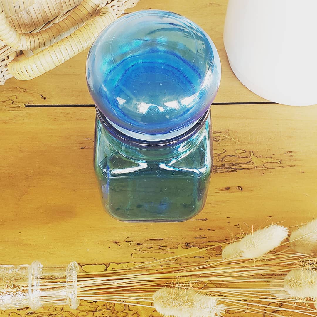 Ariel blue apothecary pot