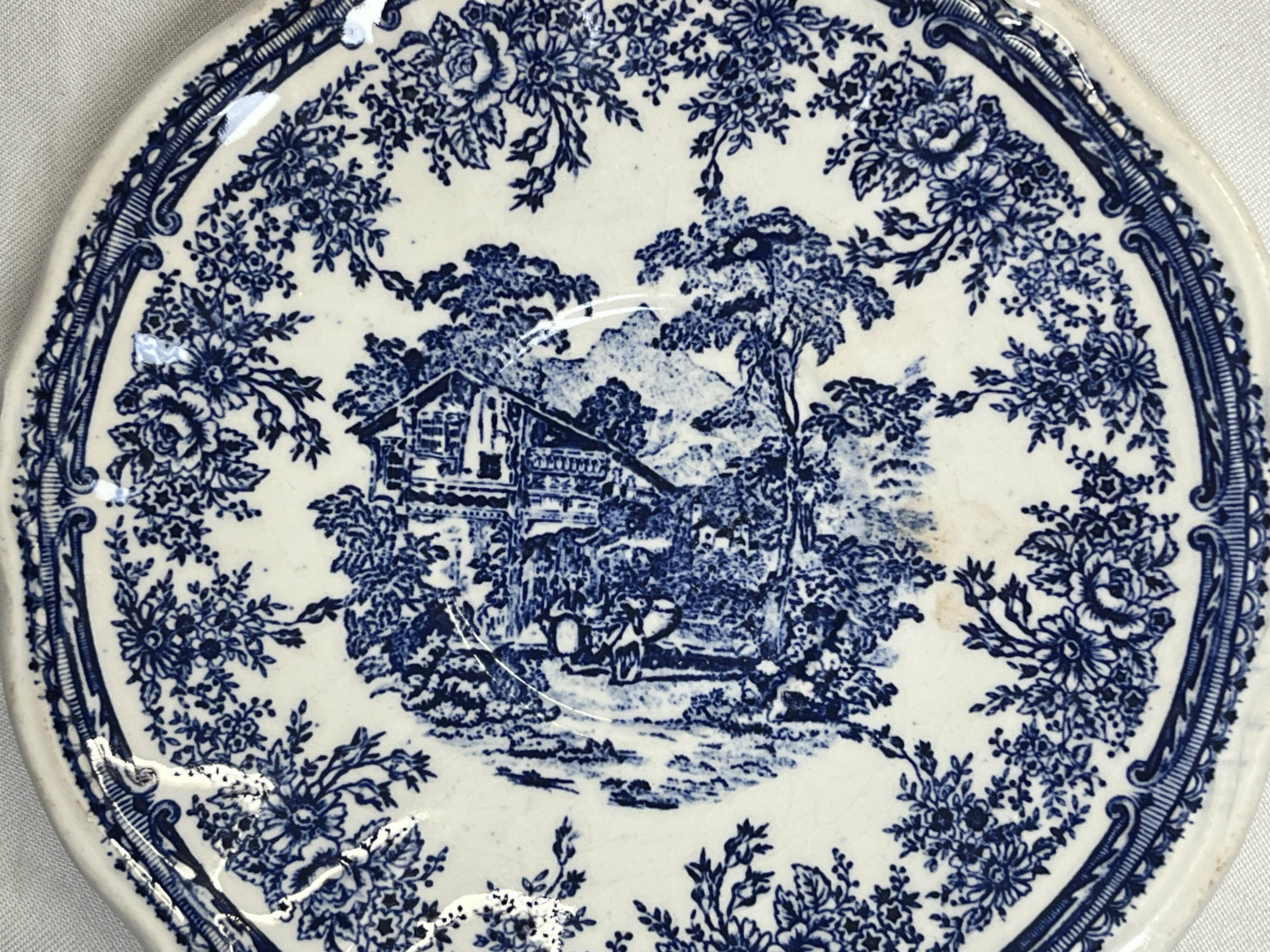 Lunéville earthenware solo tea cup 20th century