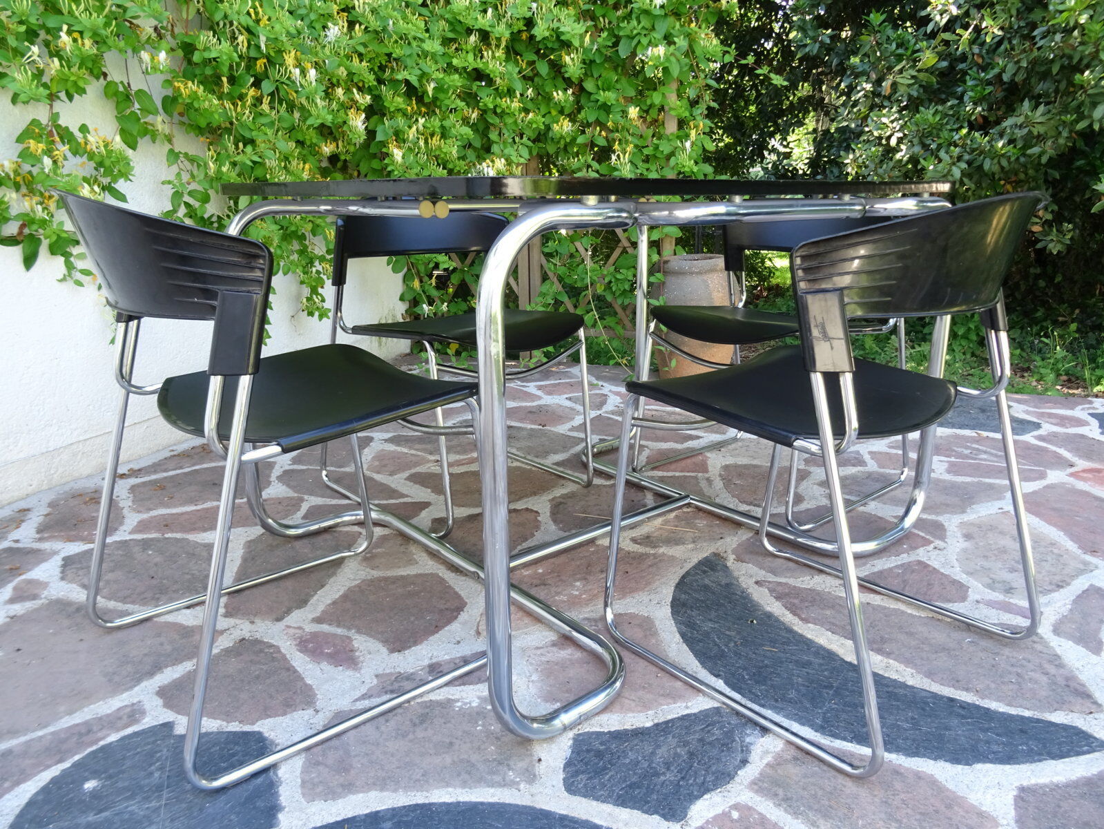 Modernist Bauhaus spirit table