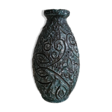 Basque sandstone vase