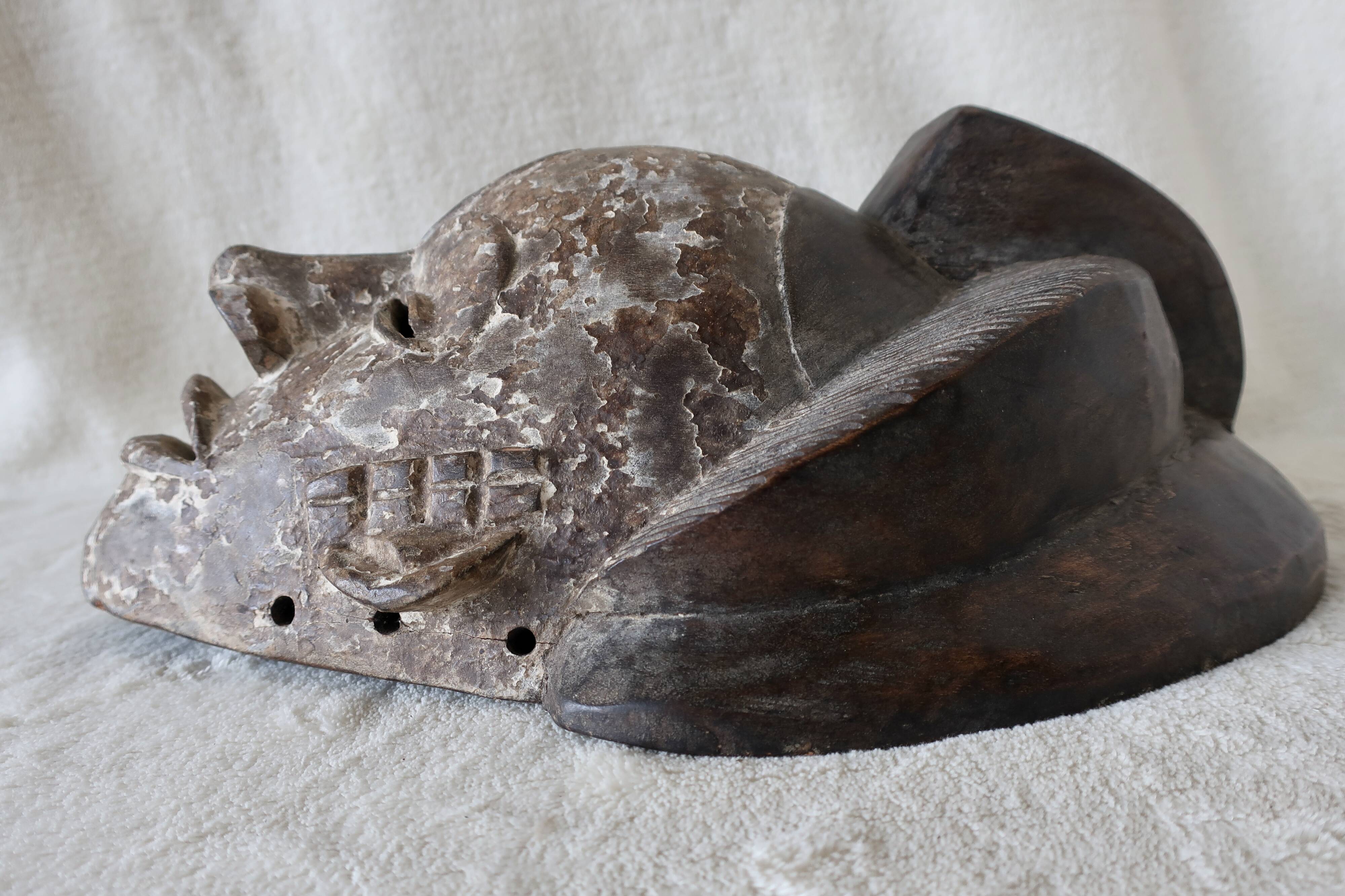 Vintage African Mask Carved and Patinated Wood, Gabon, Excellent Condition