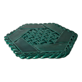 dessous de plat signé Vallauris FPP en vert Massier, années 50