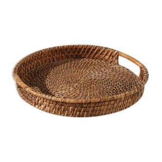 Round braided rattan tray