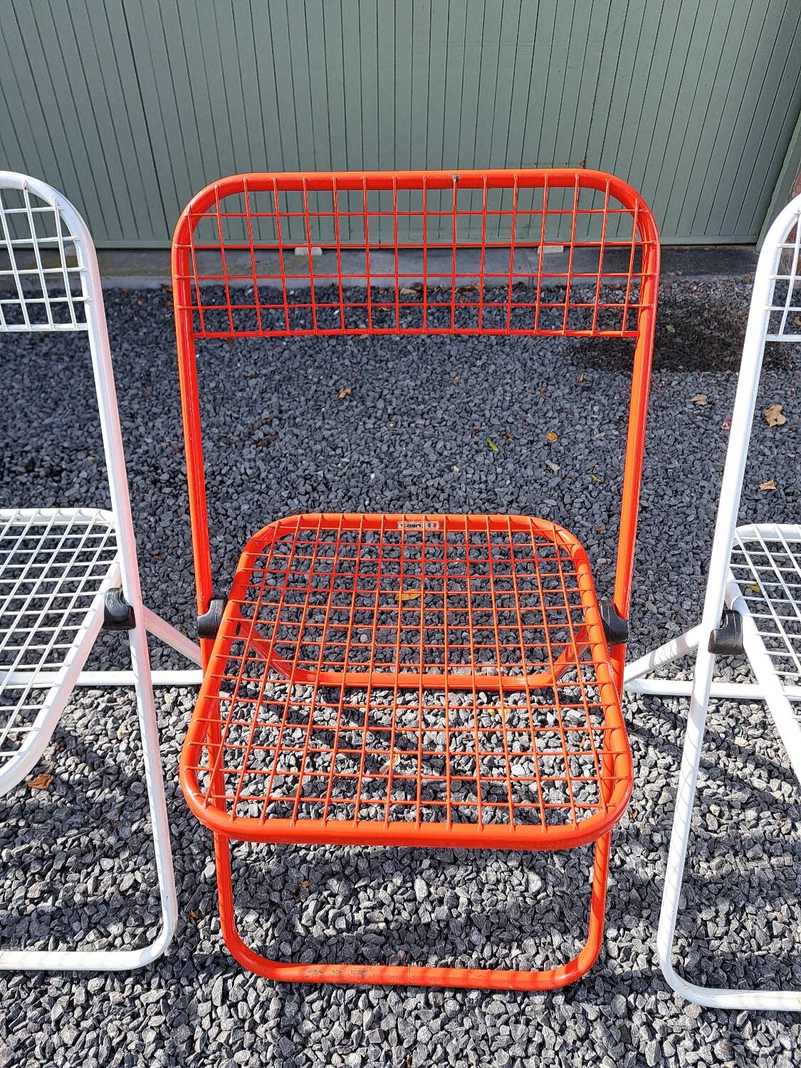 Series of 5 Talin folding metal chairs