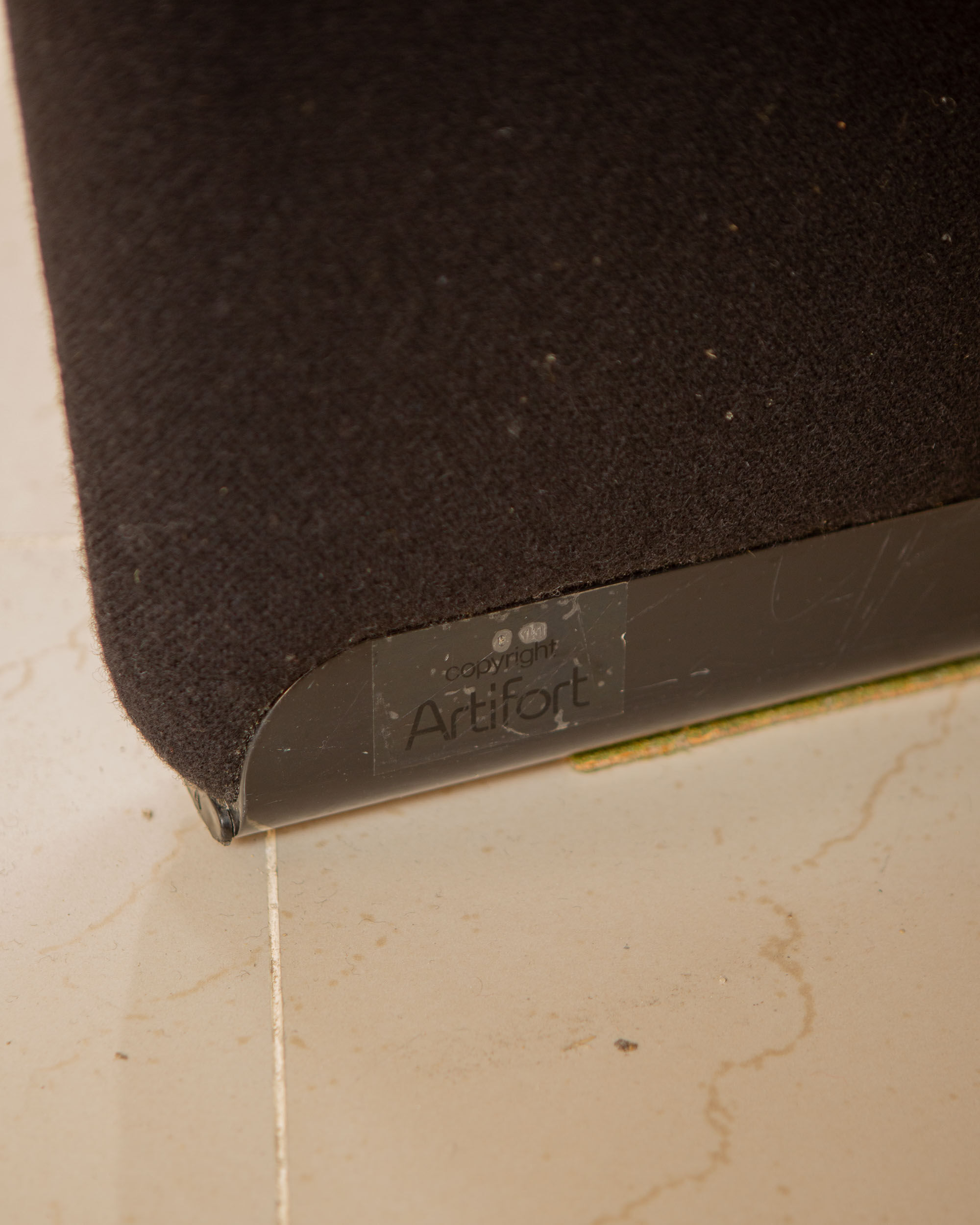 Groovy F598 armchair black by Pierre Paulin for Artifort 70's