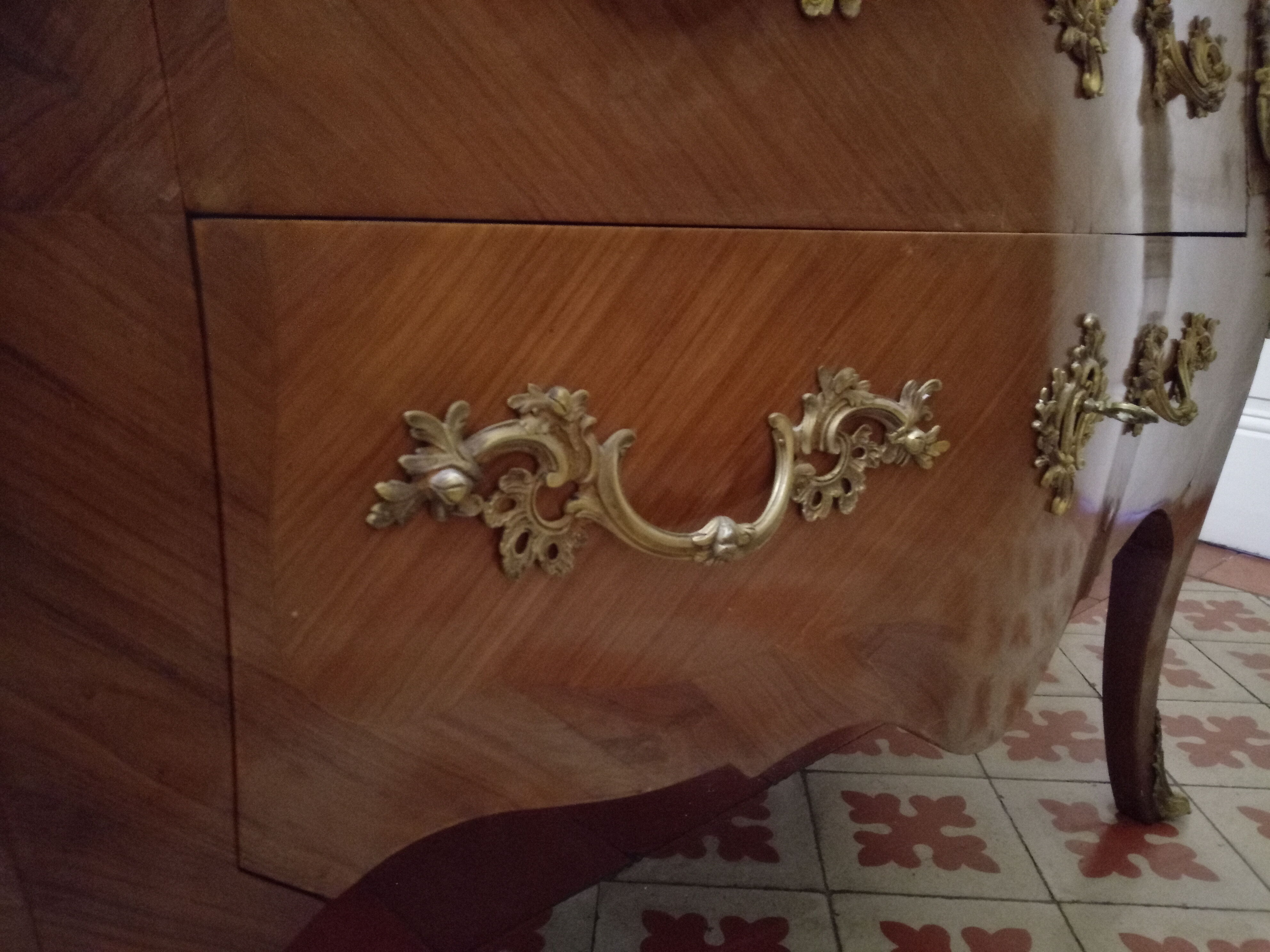 Chest of drawers 2 drawers Louis XV curved rosewood