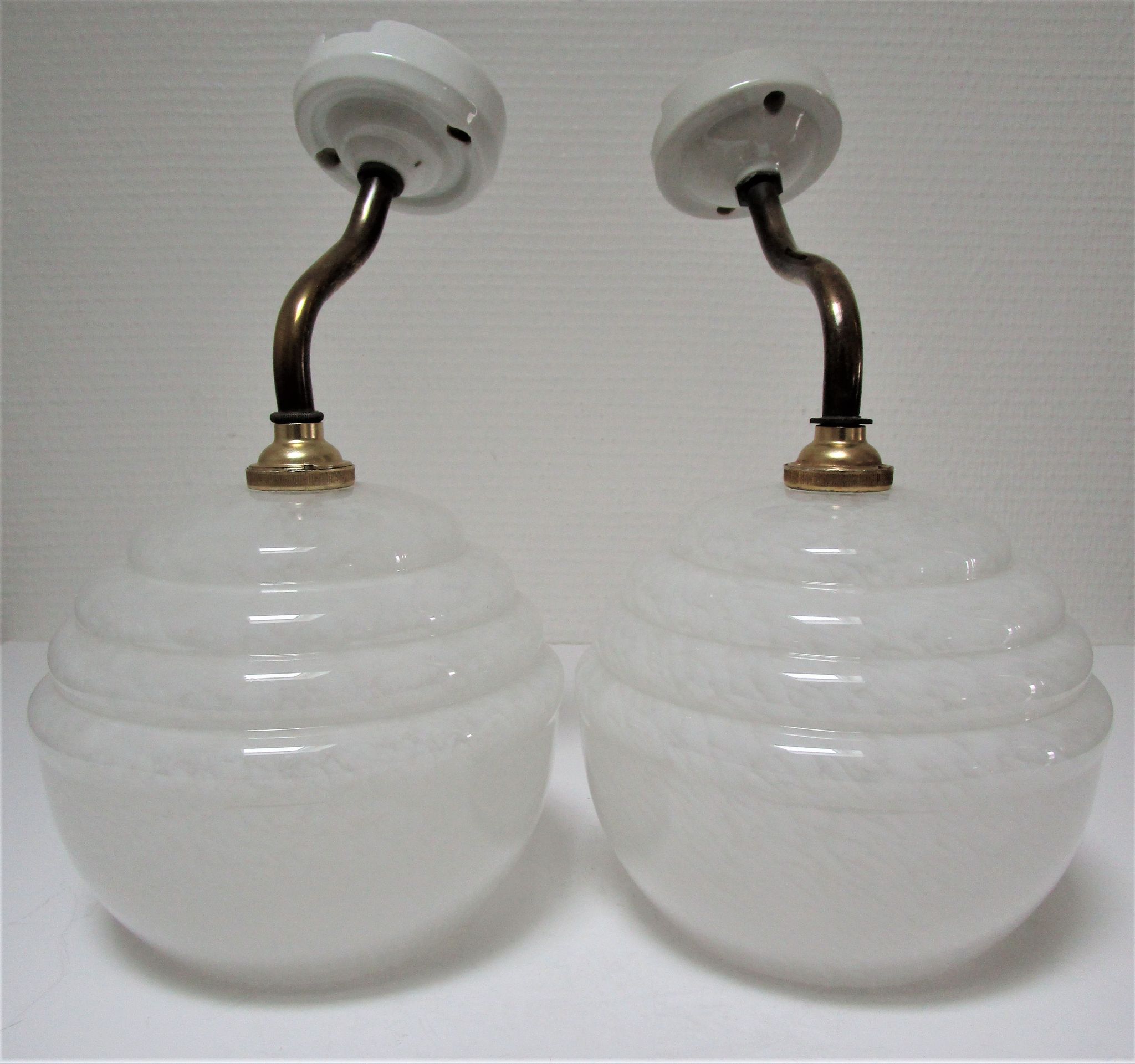 Pair of porcelain sconces brass glass of clchy white art deco