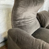 Maralunga sofa by Vico Magistretti