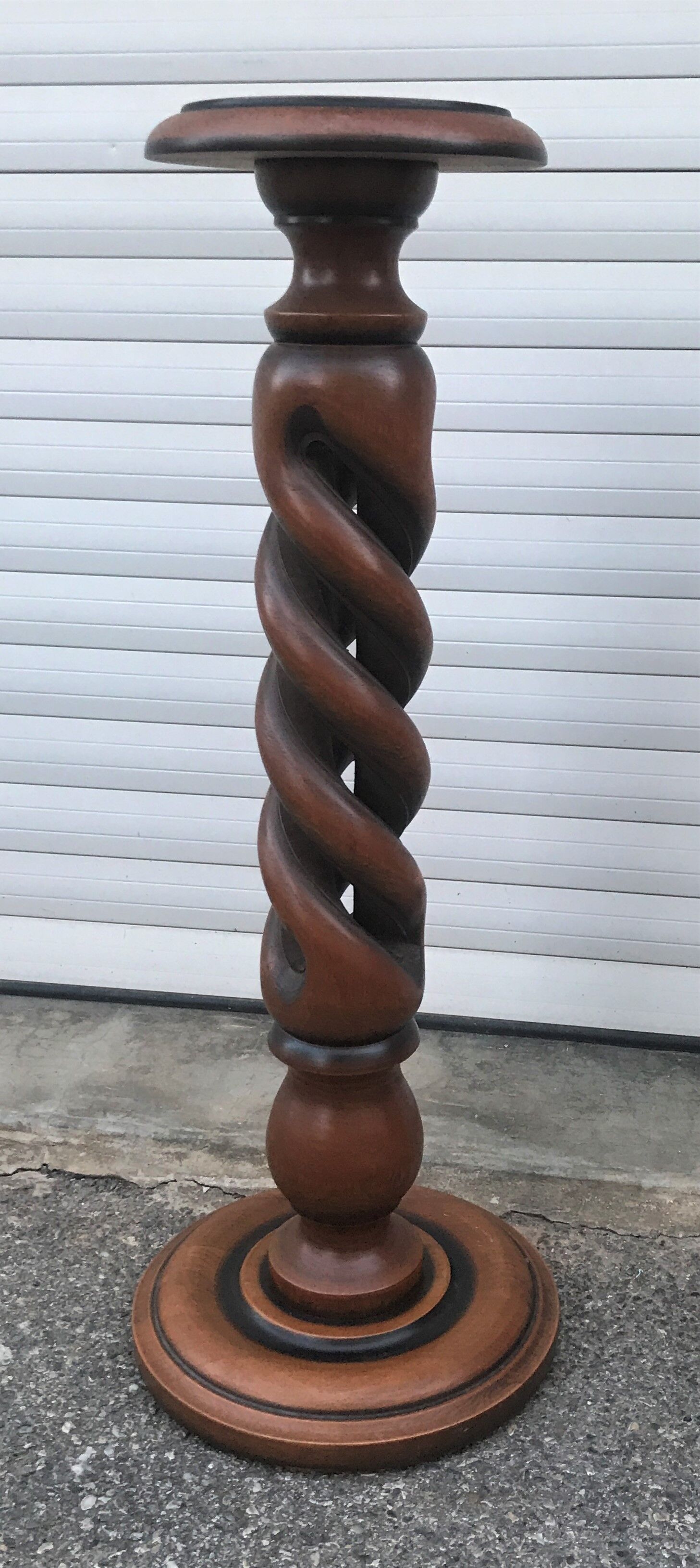 Column Piedestal Twisted Selette
