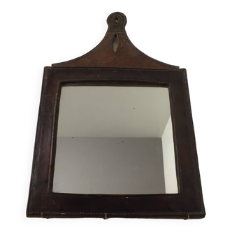 Mirror in saddle-stitched leather