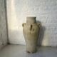 Paire d’amphores vintage en terre cuite