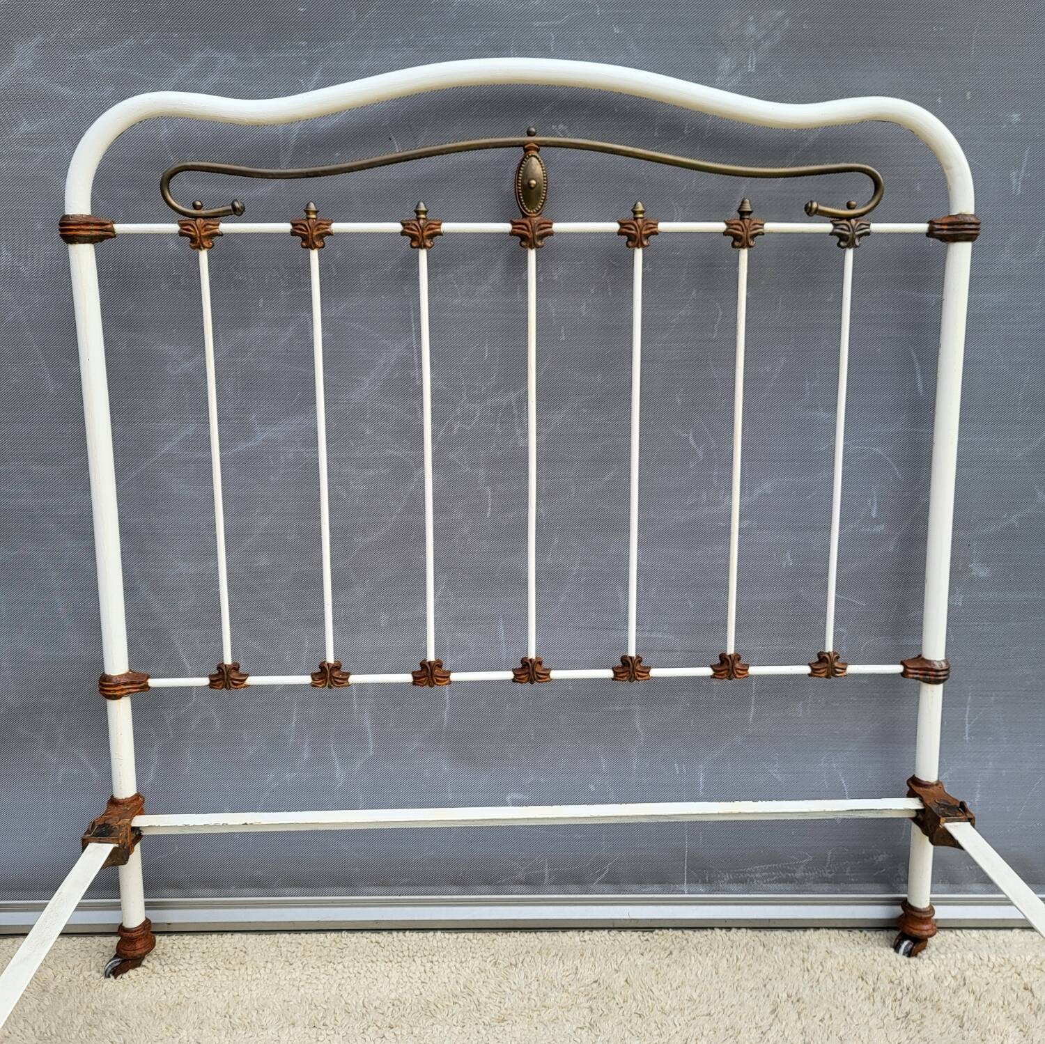 Art Deco Accolade Bed on Casters 190x120