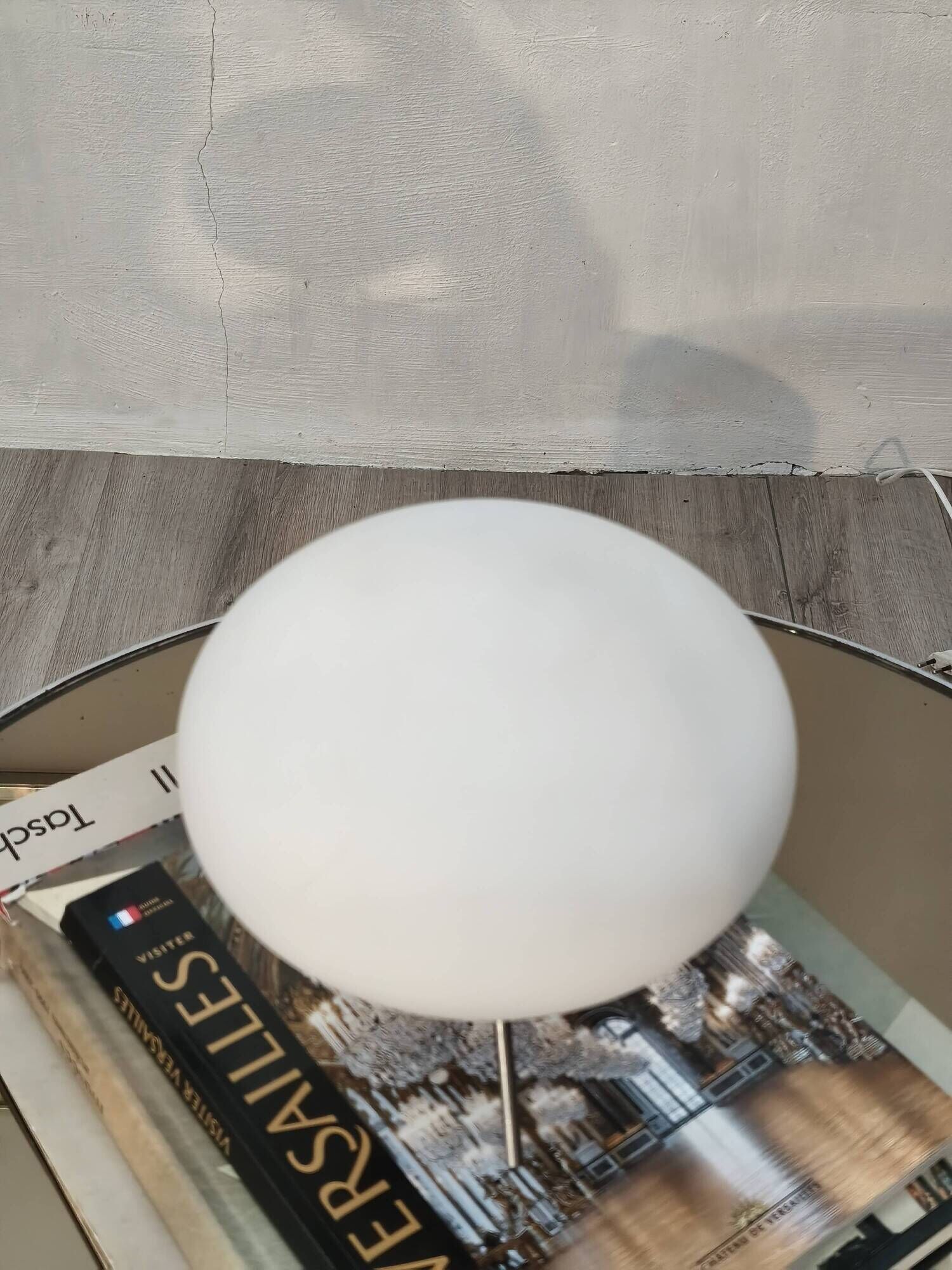 Tripod lamp space age UFO 1970s