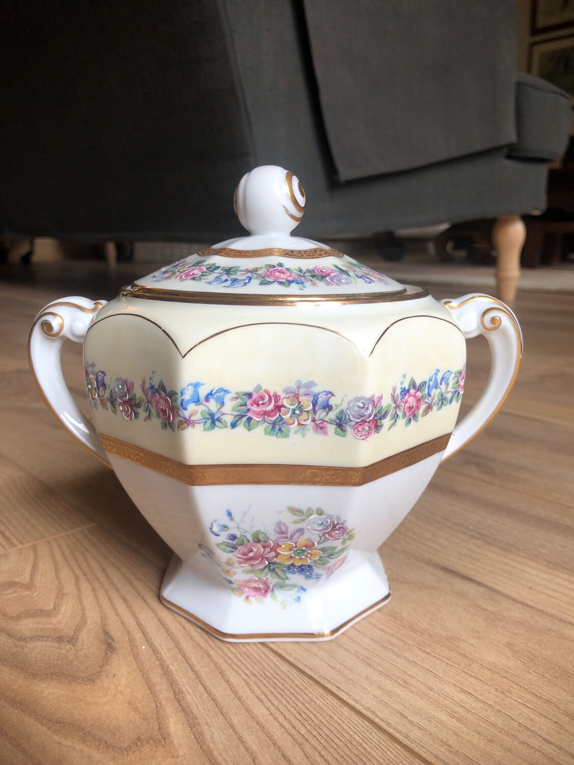 Limoges Lafarge porcelain bonbonnière or sugar bowl