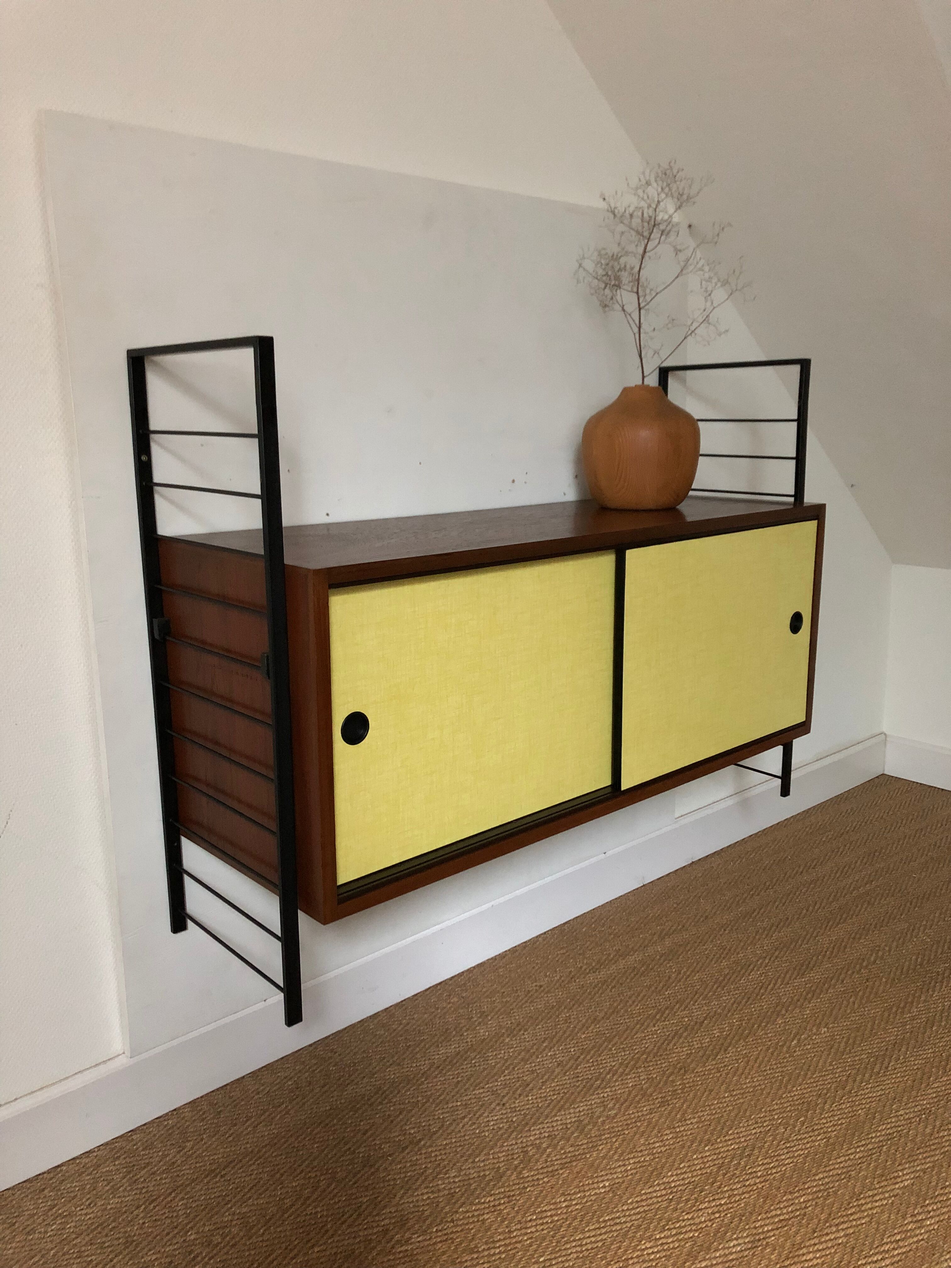 Wall-mounted sideboard