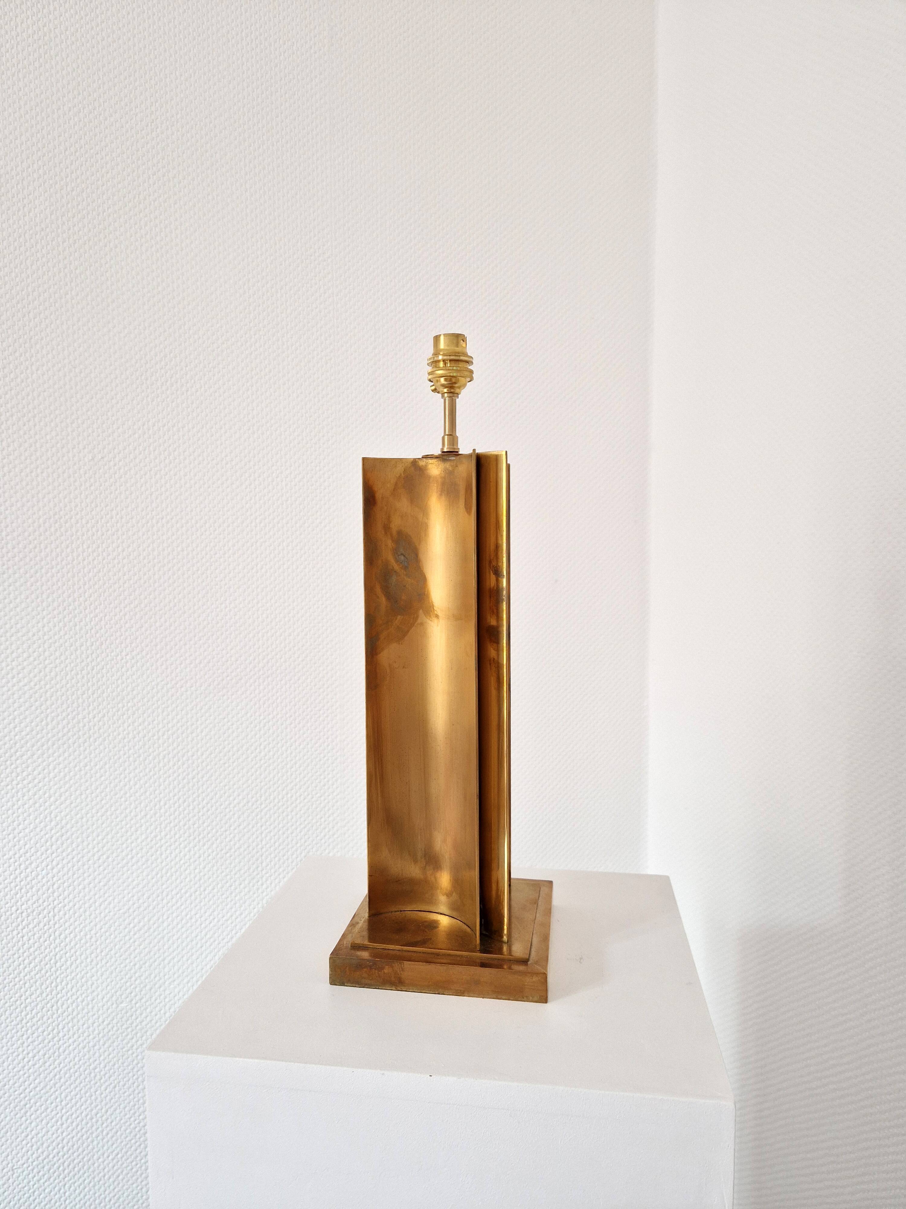Vintage geometric brass lamp foot, Italy circa 1970