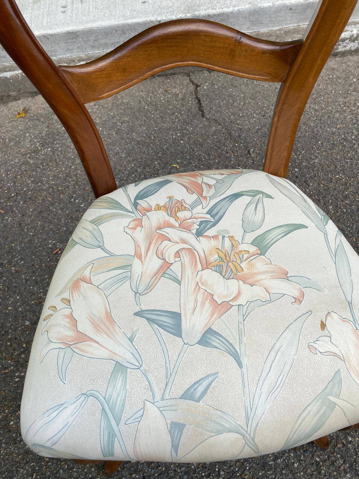 Antique flying chair in Restoration / Louis-Philippe style made of solid wood.