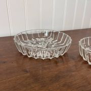 Lot de 2 coupelles anciennes en verre