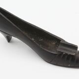 Vintage ashtray pumps