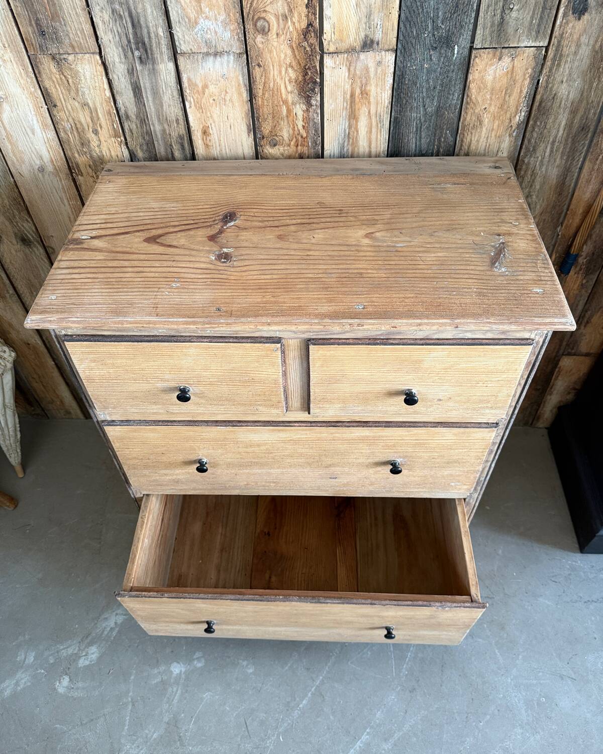 Chic country chest of drawers (renovated)
