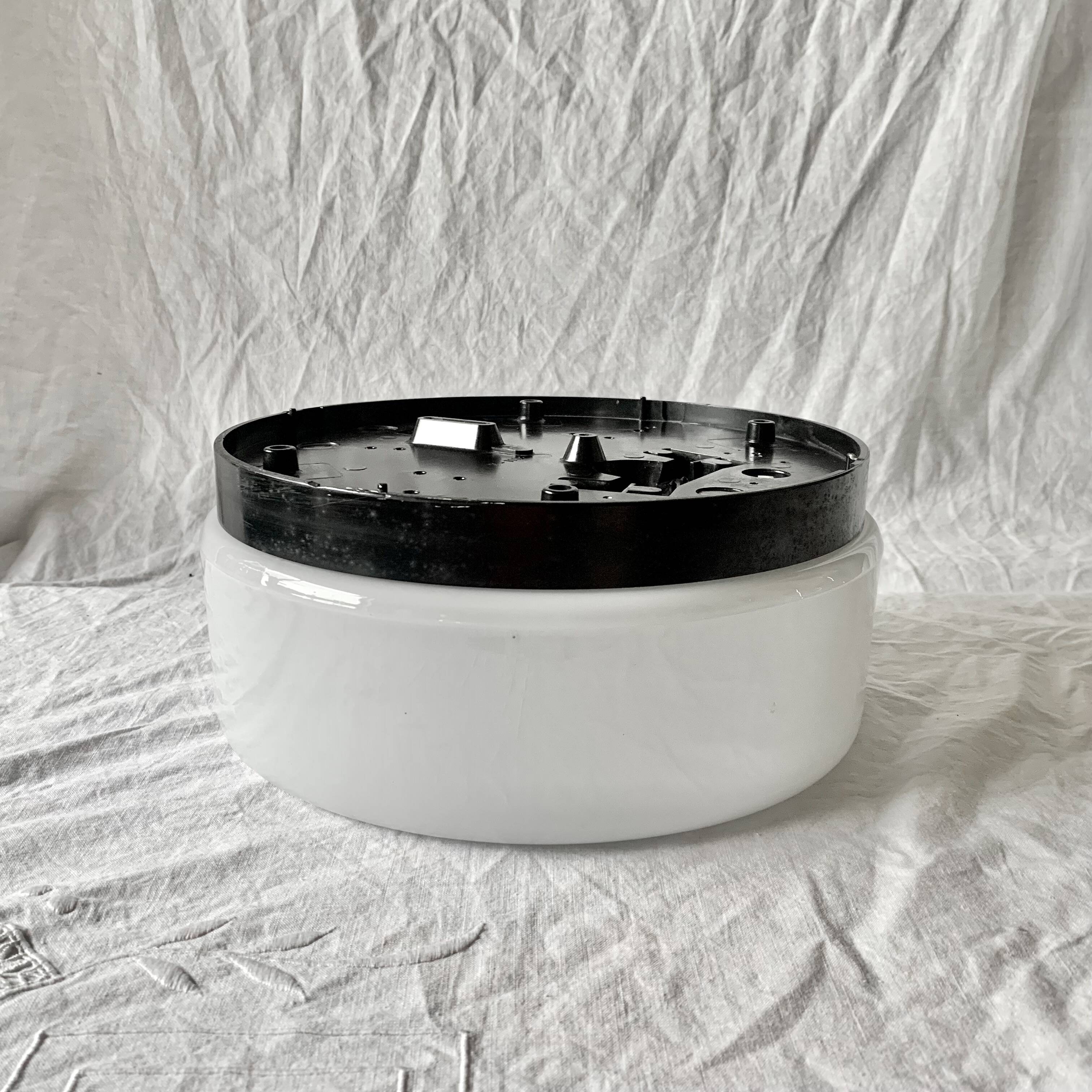Vintage round ceiling light in white opaline and Bakelite