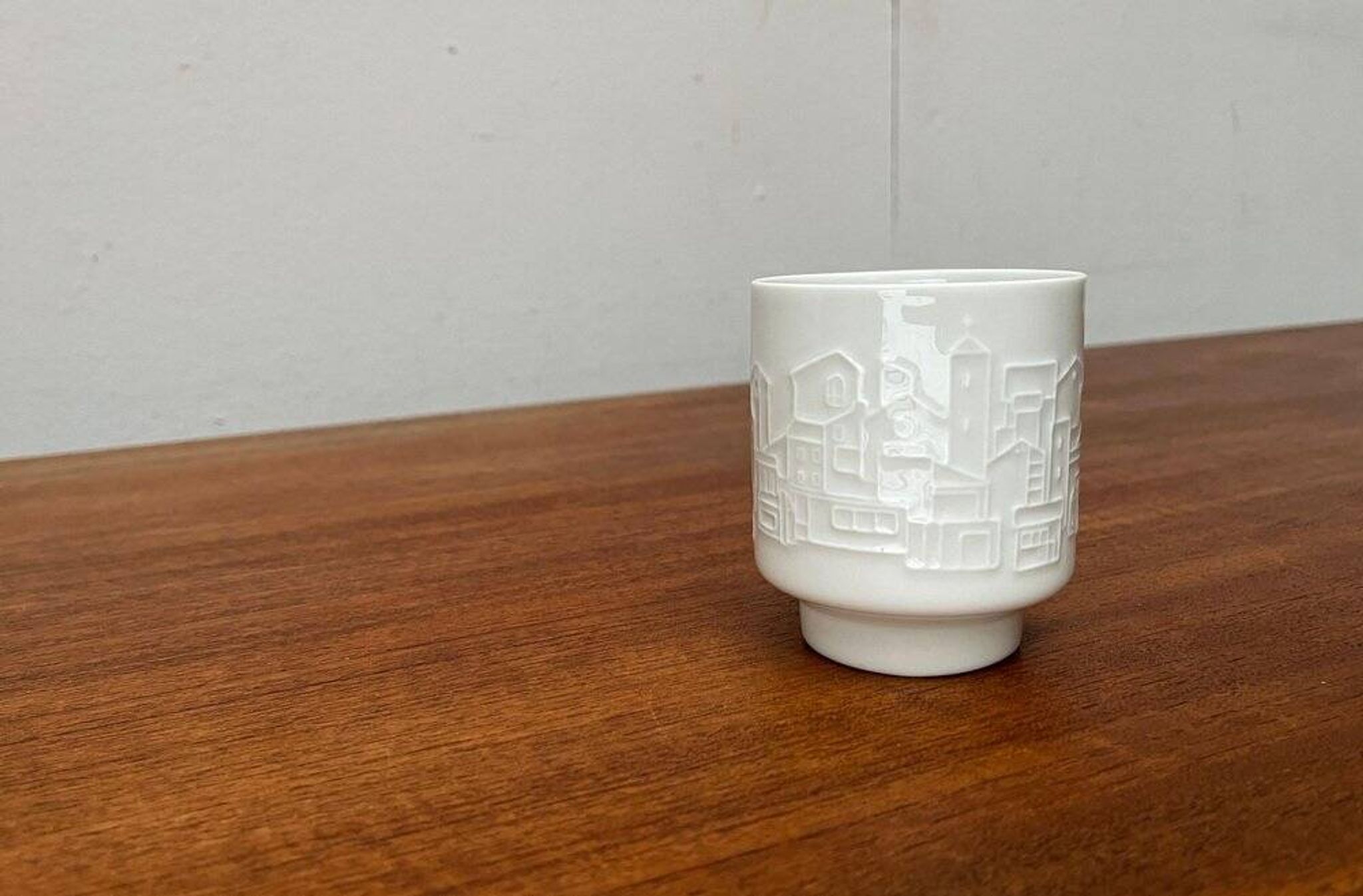 Vintage Mug Vase in German Porcelain with Architectural Patterns by Hans Achtziger for Hutschenreuther