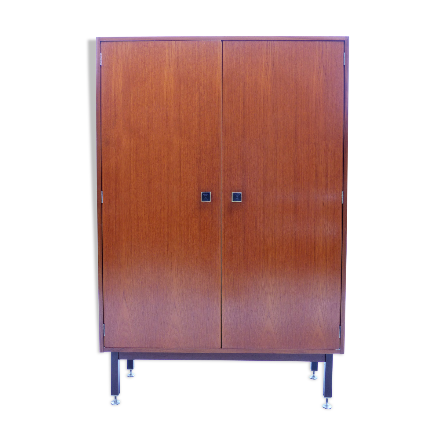 2-door wardrobe