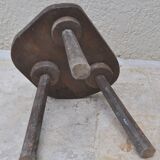 Raw rustic tabouret made in Périgord