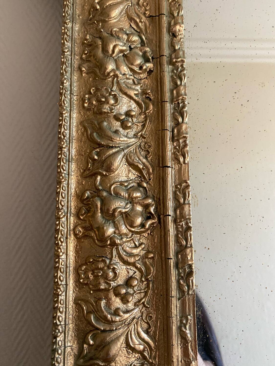 Large gilded patinated Louis XV mirror