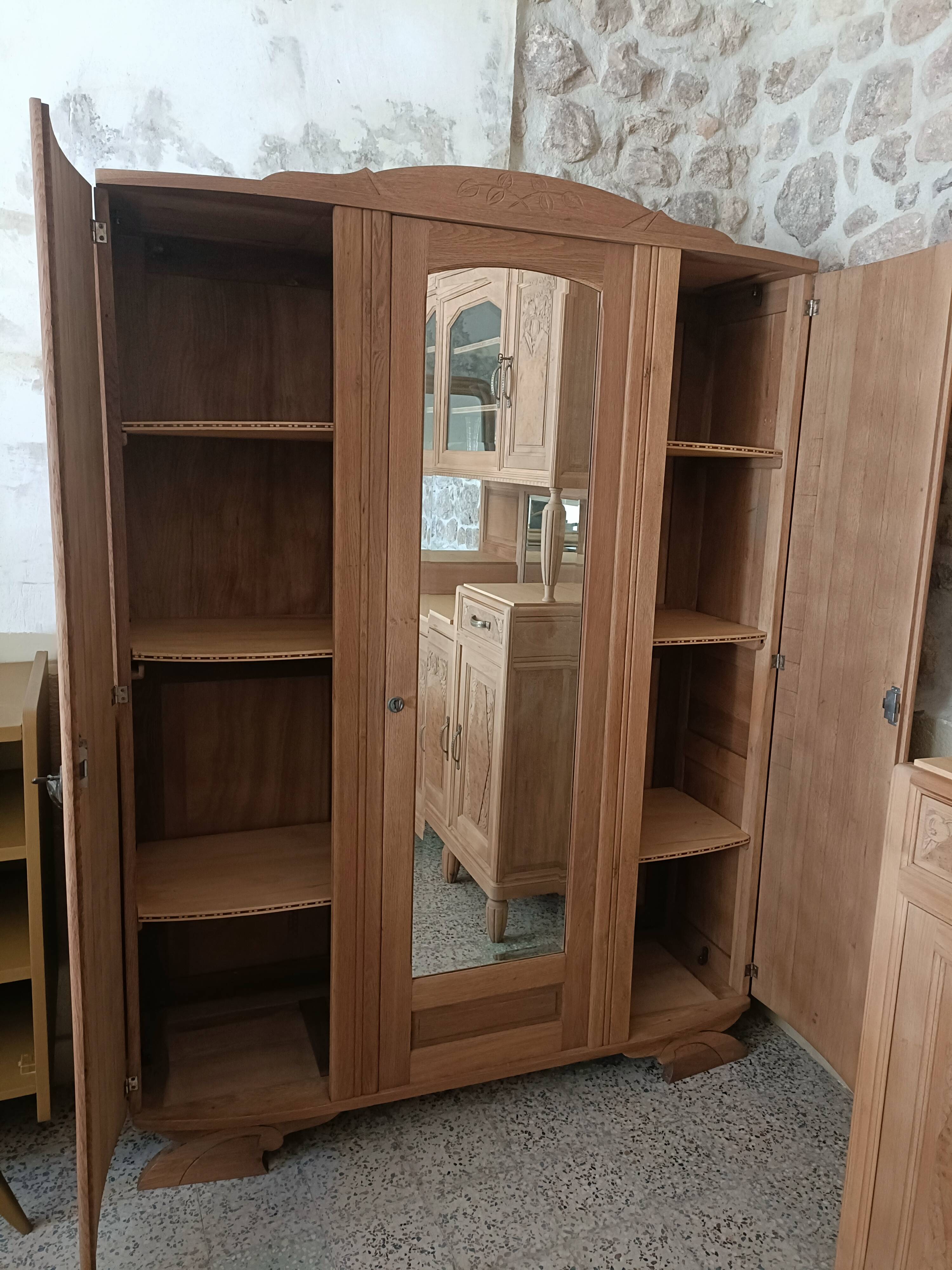 Armoire Art Déco rénovée