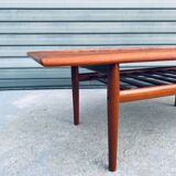 Grete Jalk teak coffee table, model "GJ106"
