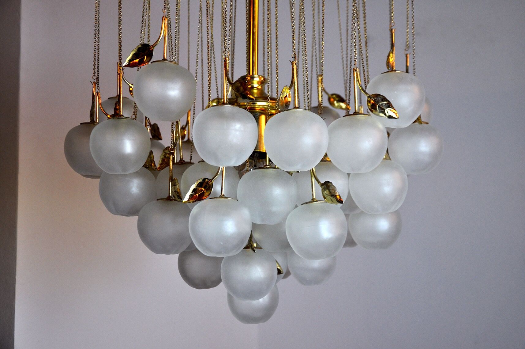 Chandelier waterfall Murano Mazzega, murano crystals " pommes ", Italy, 1970