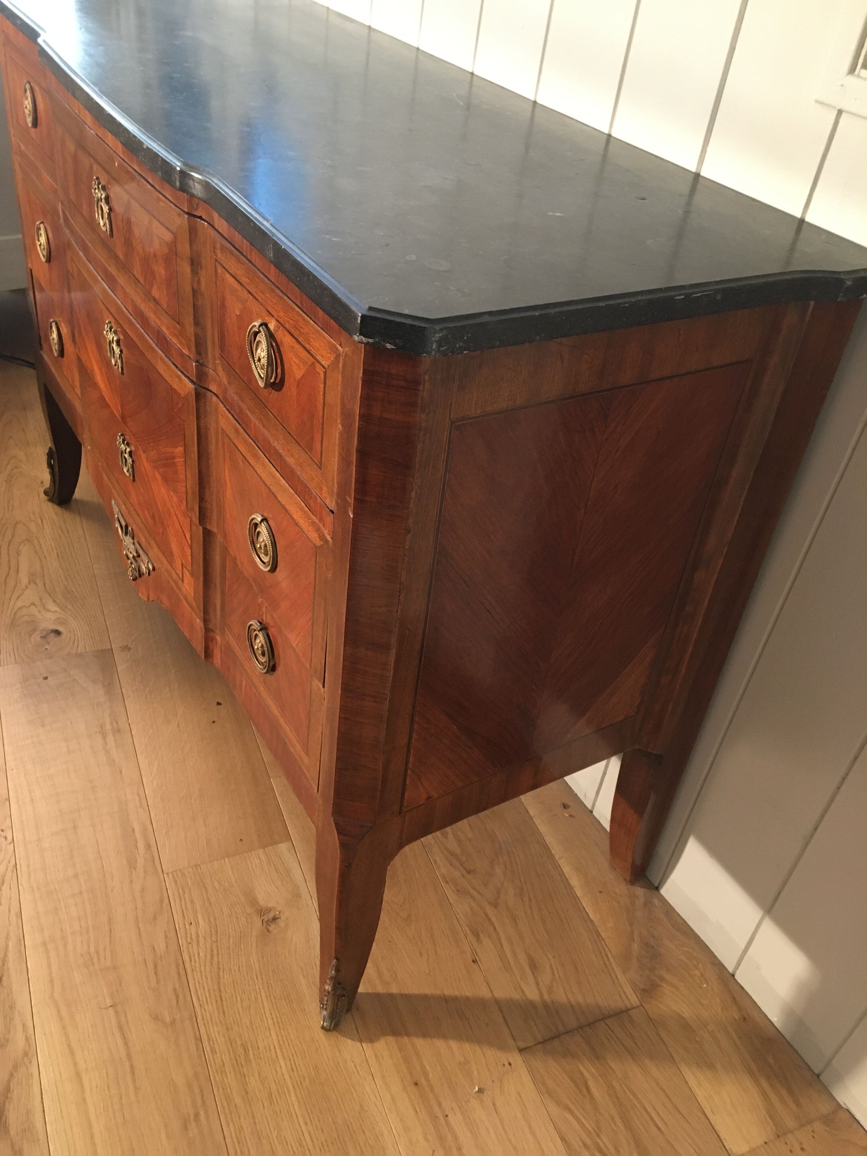 Transition dresser
