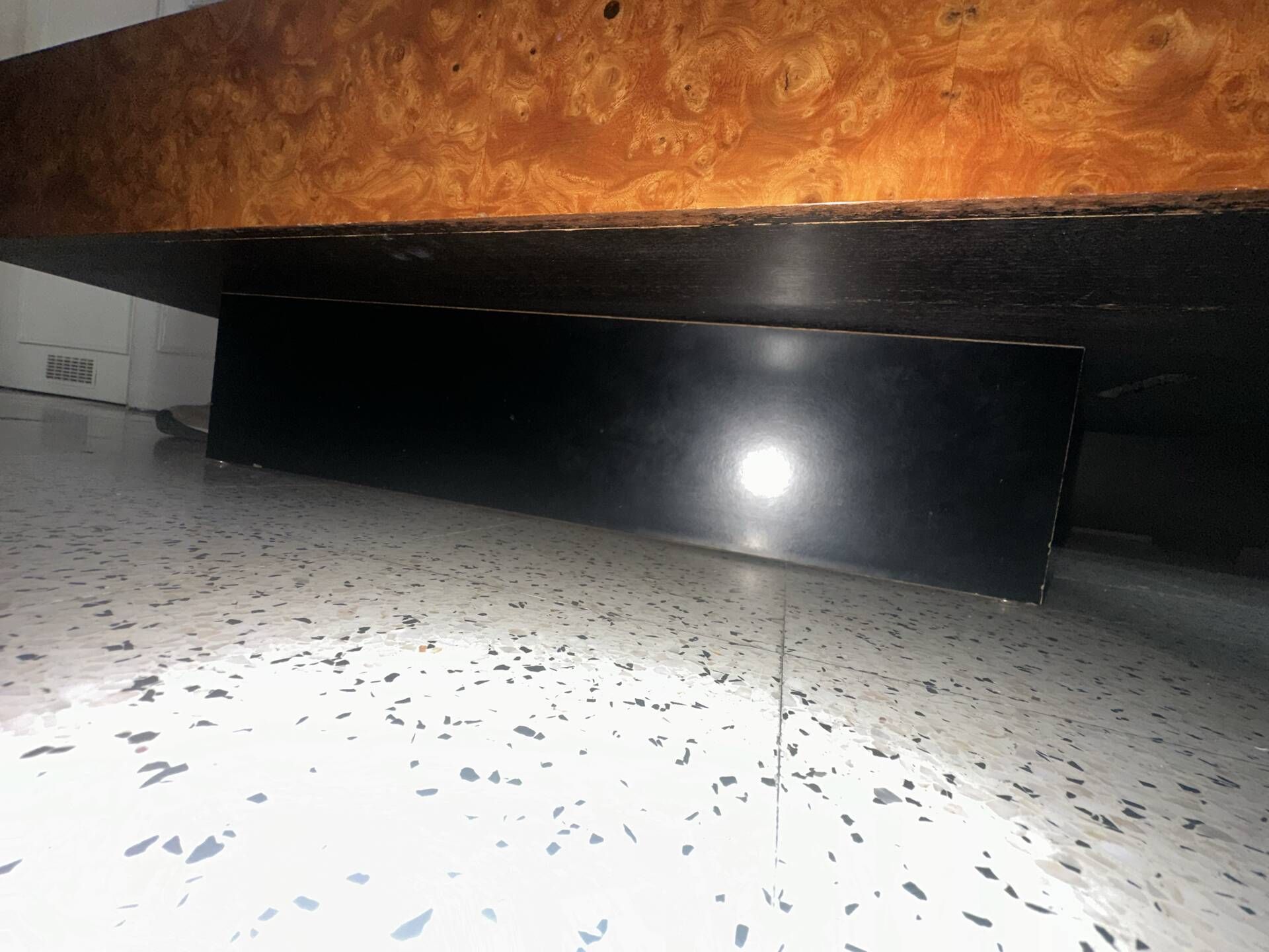 Rectangular coffee table in elm burl
