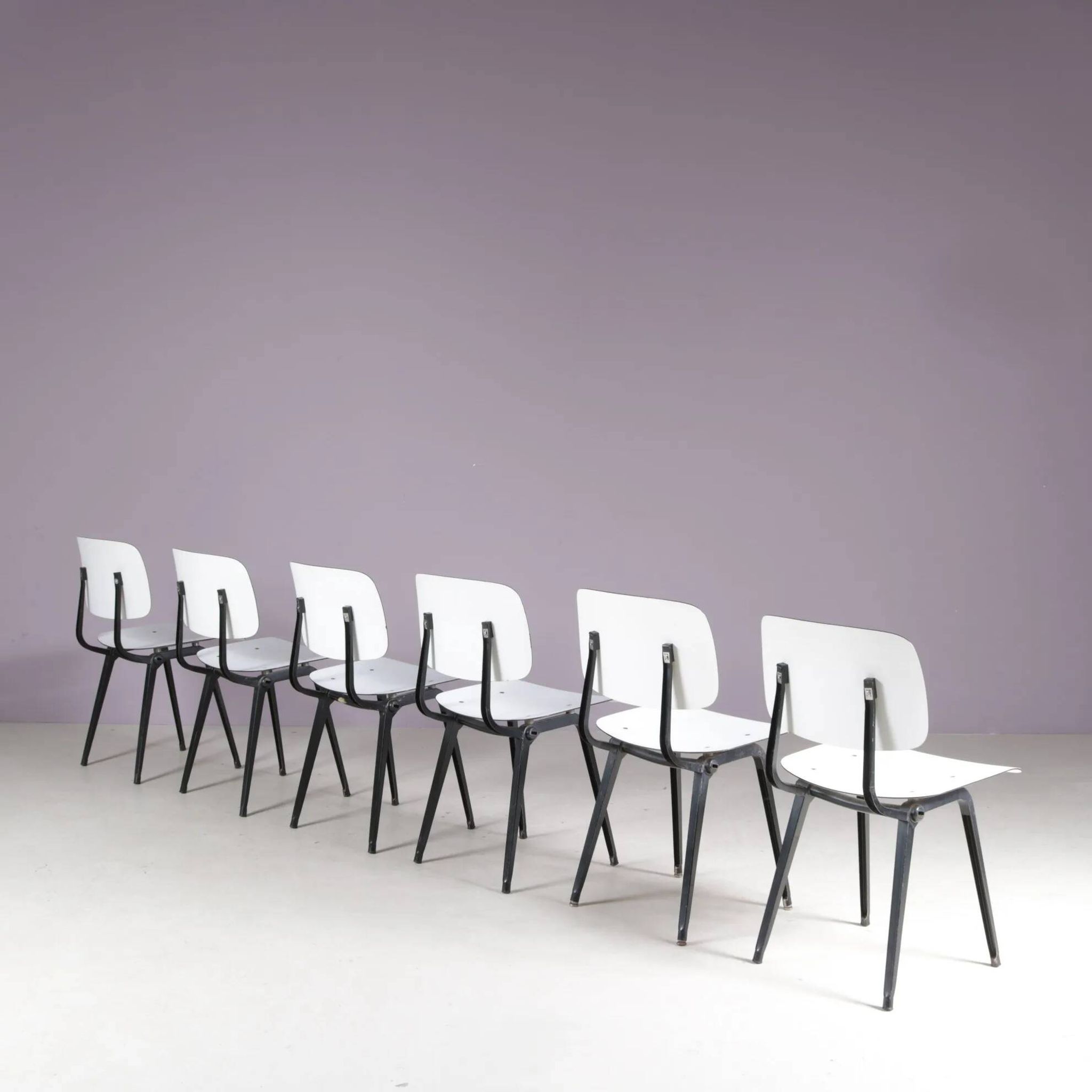 1950s Result chair black/white Friso Kramer Ahrend-De Cirkel