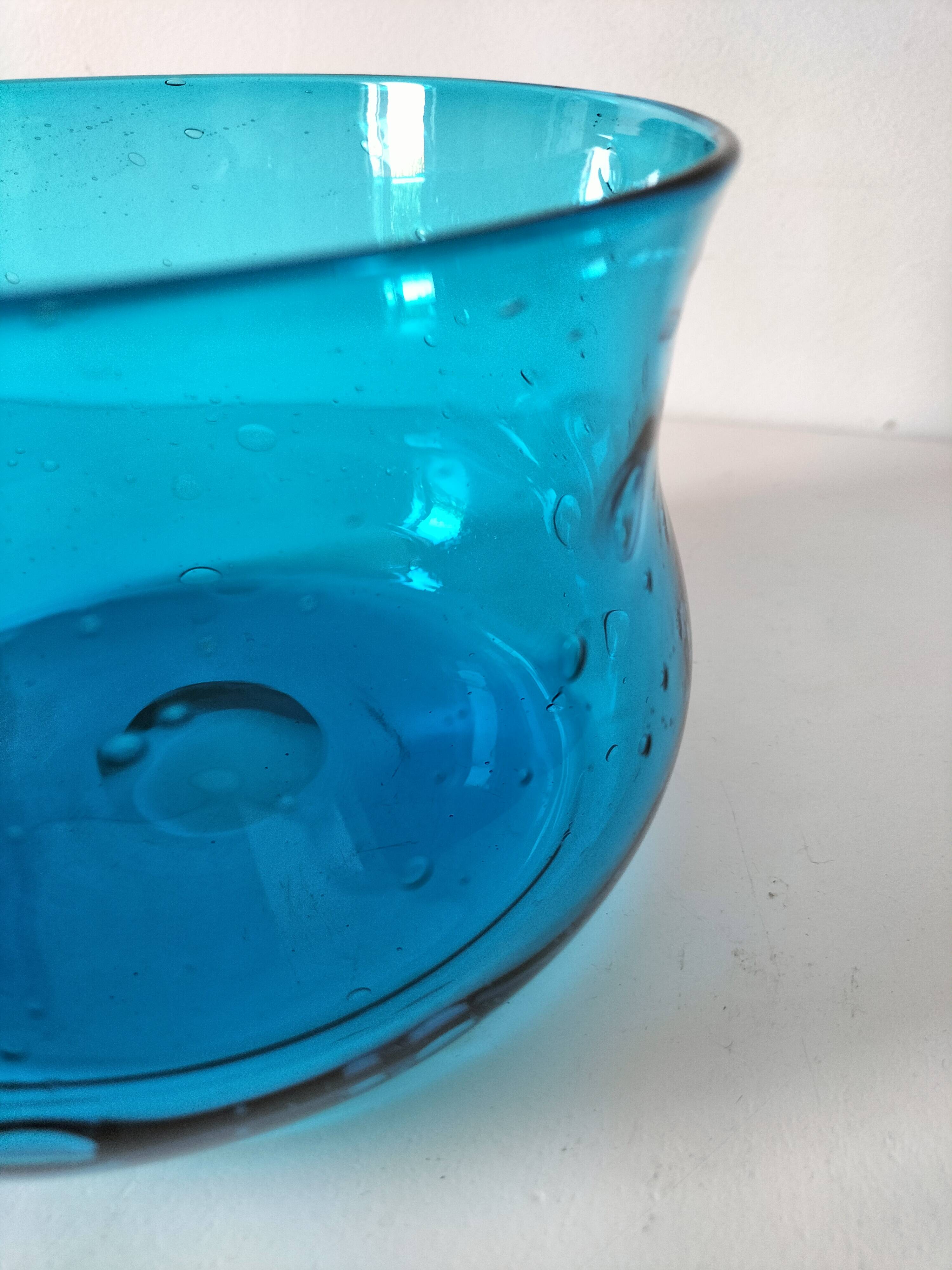 Vintage turquoise blue bubble glass coupe