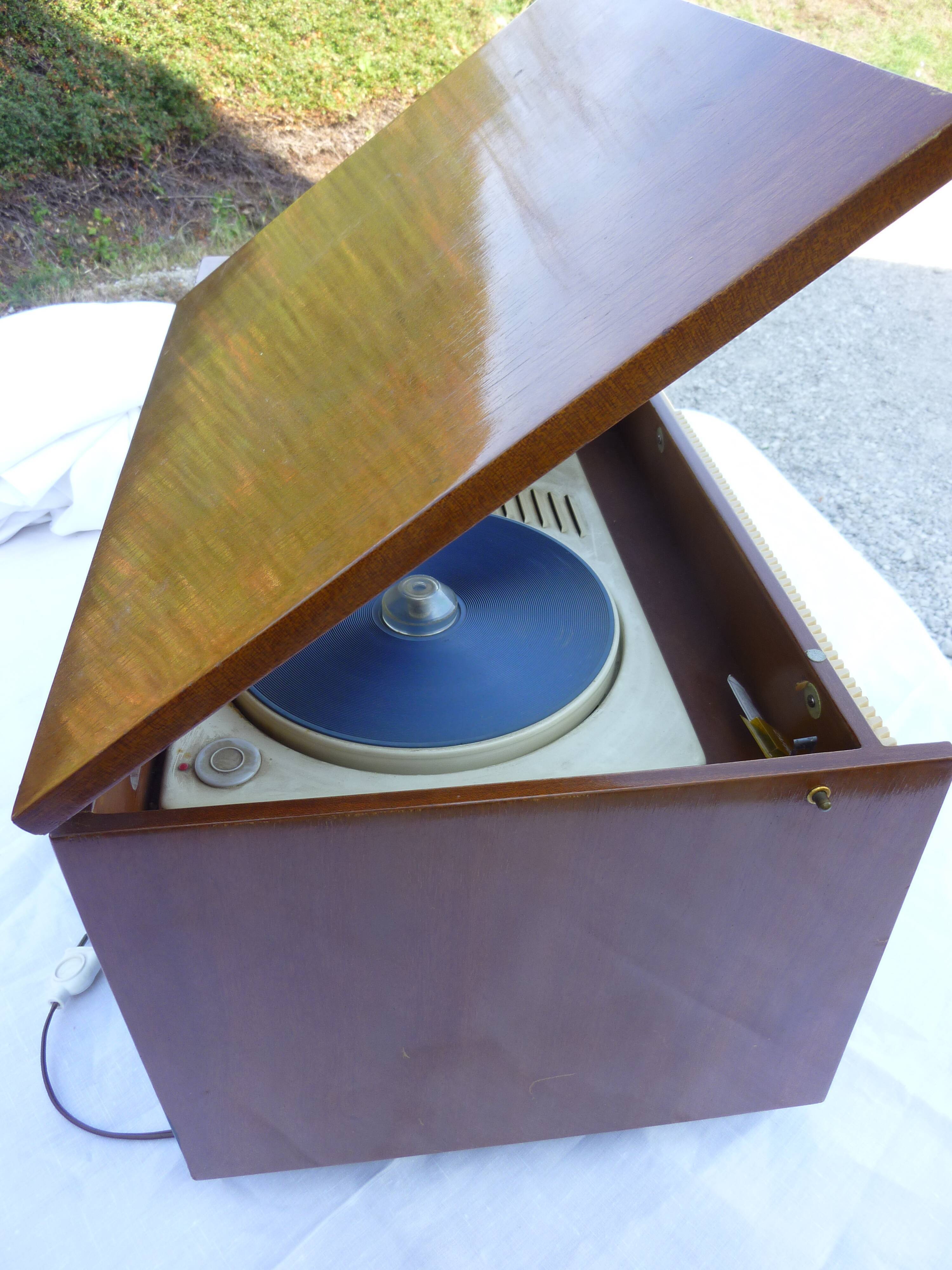 OCEANIC vinyl station