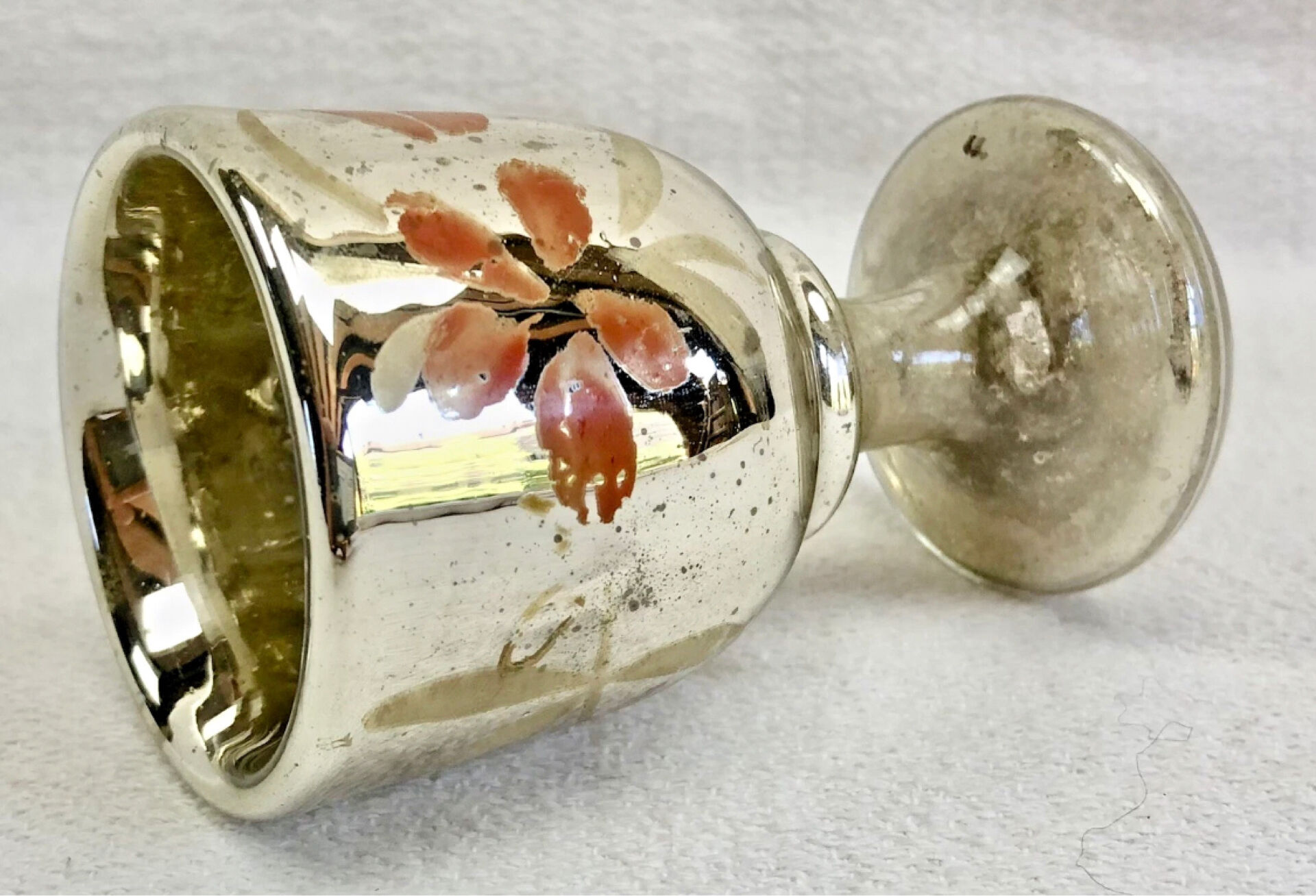 Painted blown glass egg cup with mercury gilding, 19th century.
