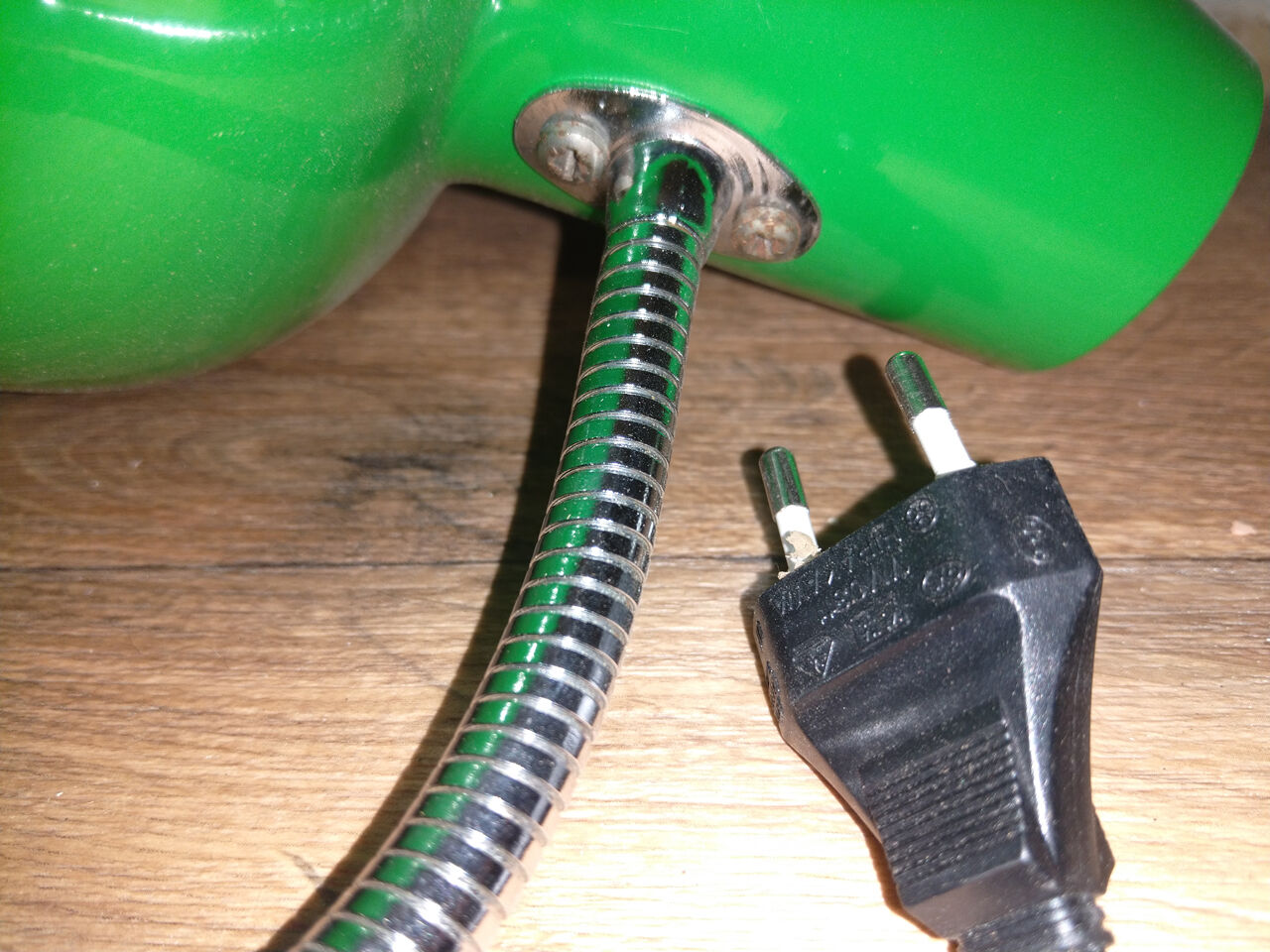 Vintage green table lamp