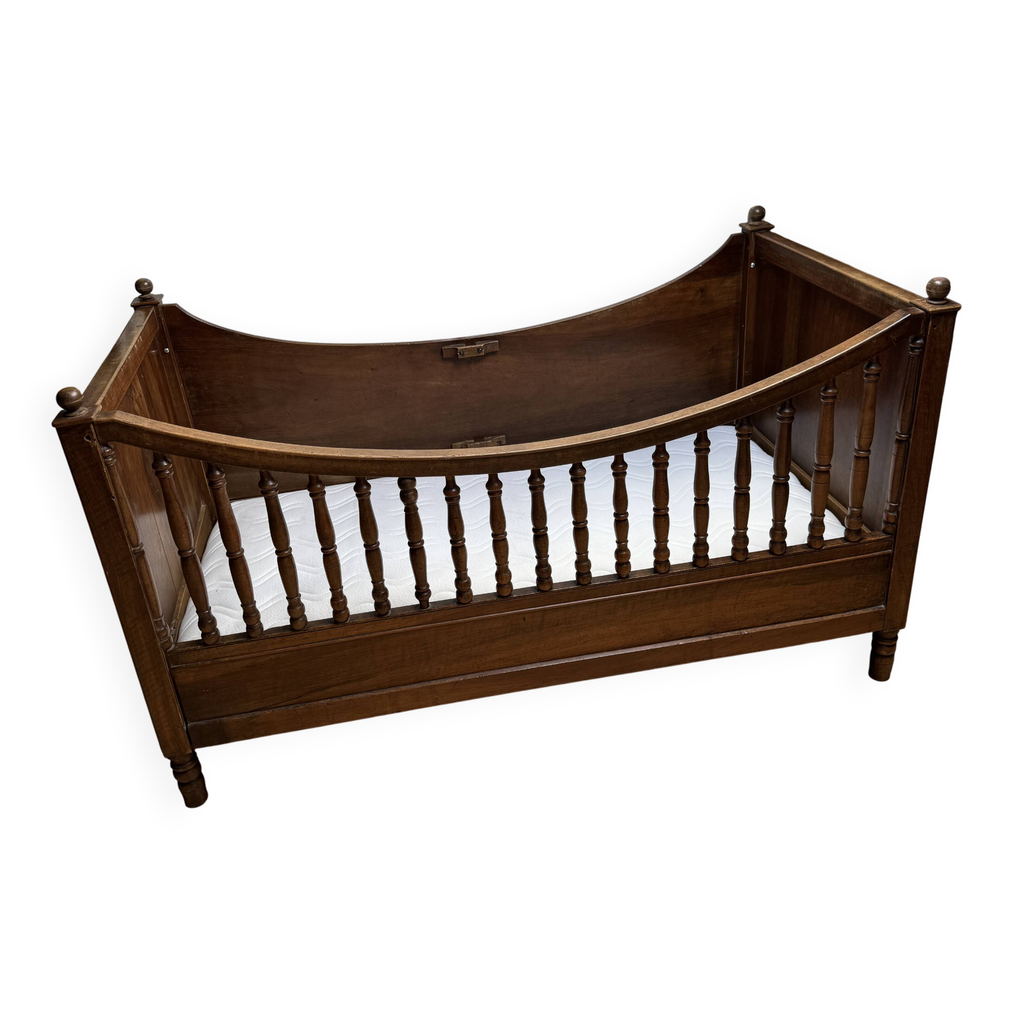 Lit enfant en bois avec matelas