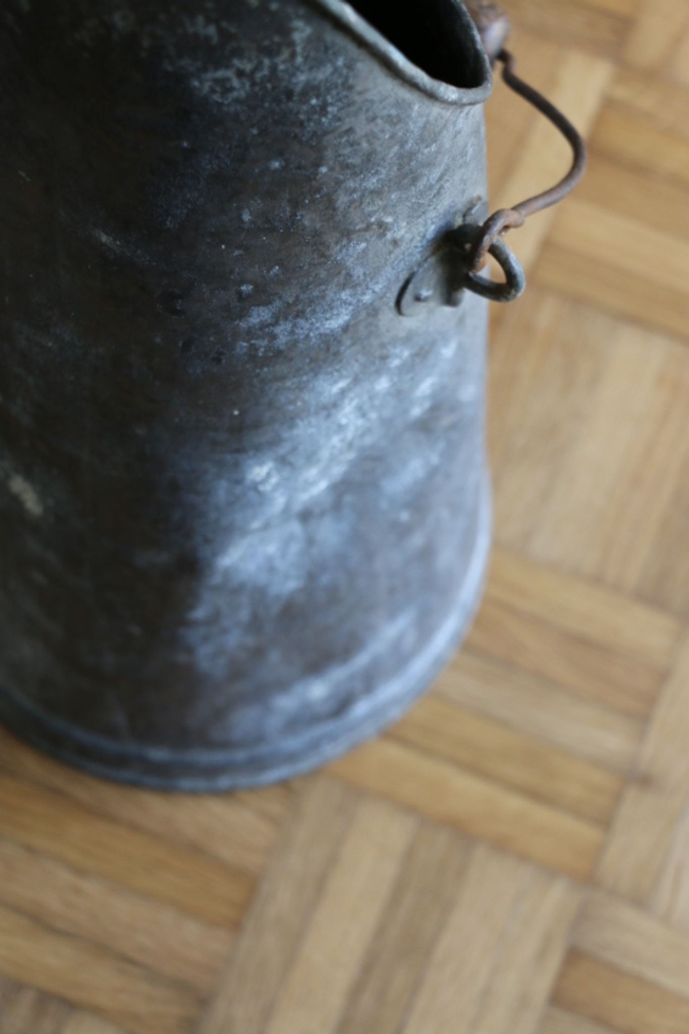 Seau à charbon ancien