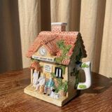 Teapot earthenware cricket club