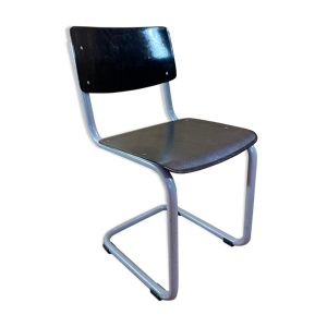 chaise industrielle Gipsen